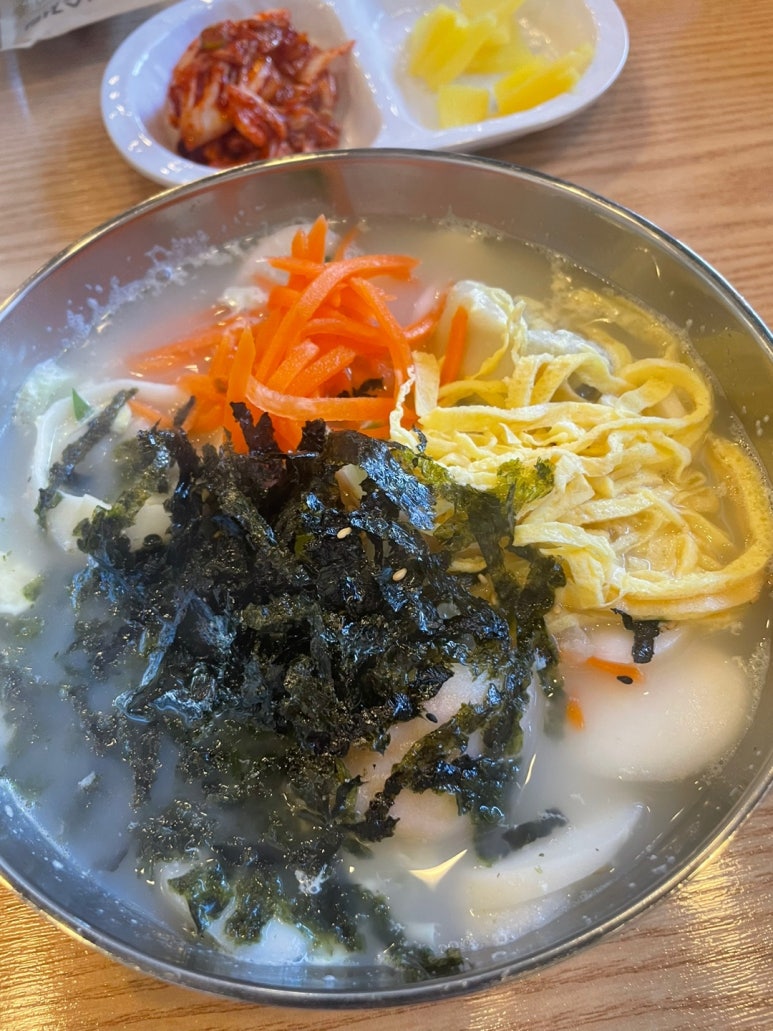 뚝배기육칼 이미지