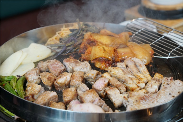 고부돈솥뚜껑구이 이미지