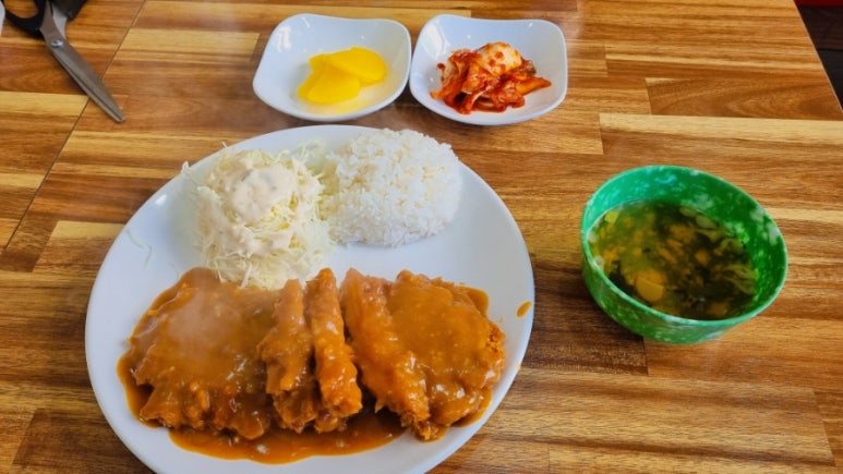 미조돈까스 이미지