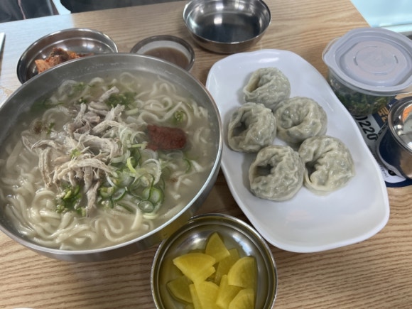 황금칼국수 이미지