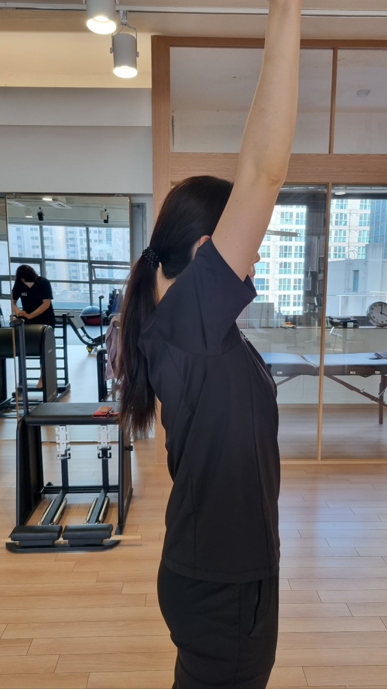 어스트레이닝스튜디오 이미지