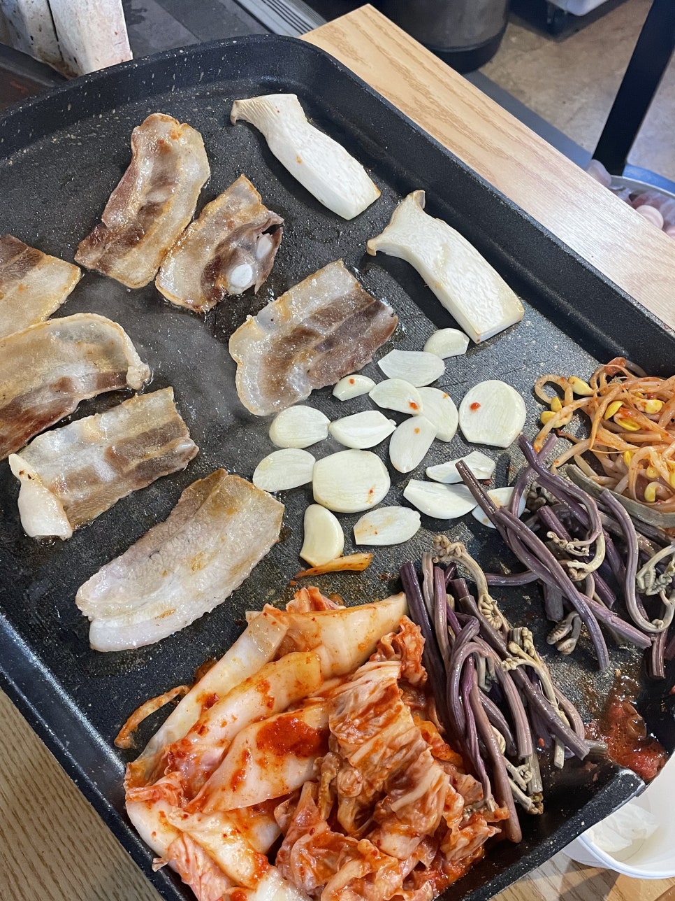 부엉이대패삼겹살 이미지