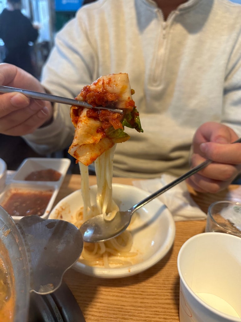 항아리칼국수보쌈 이미지