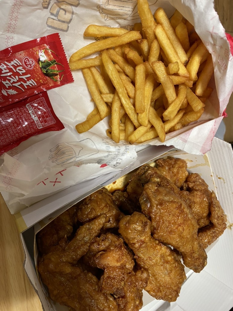 호식이두마리치킨계대 이미지