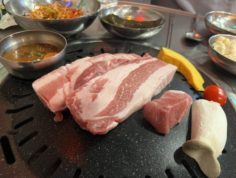 고기창고 이미지