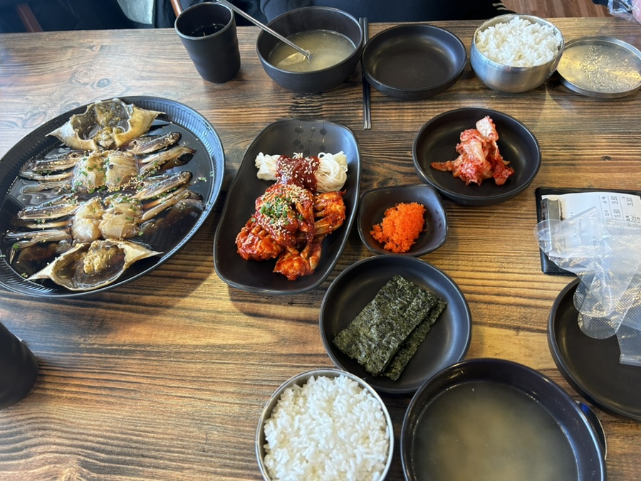 해변의 꽃게 이미지
