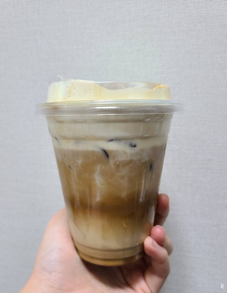 카페 몬스터레빗 이미지