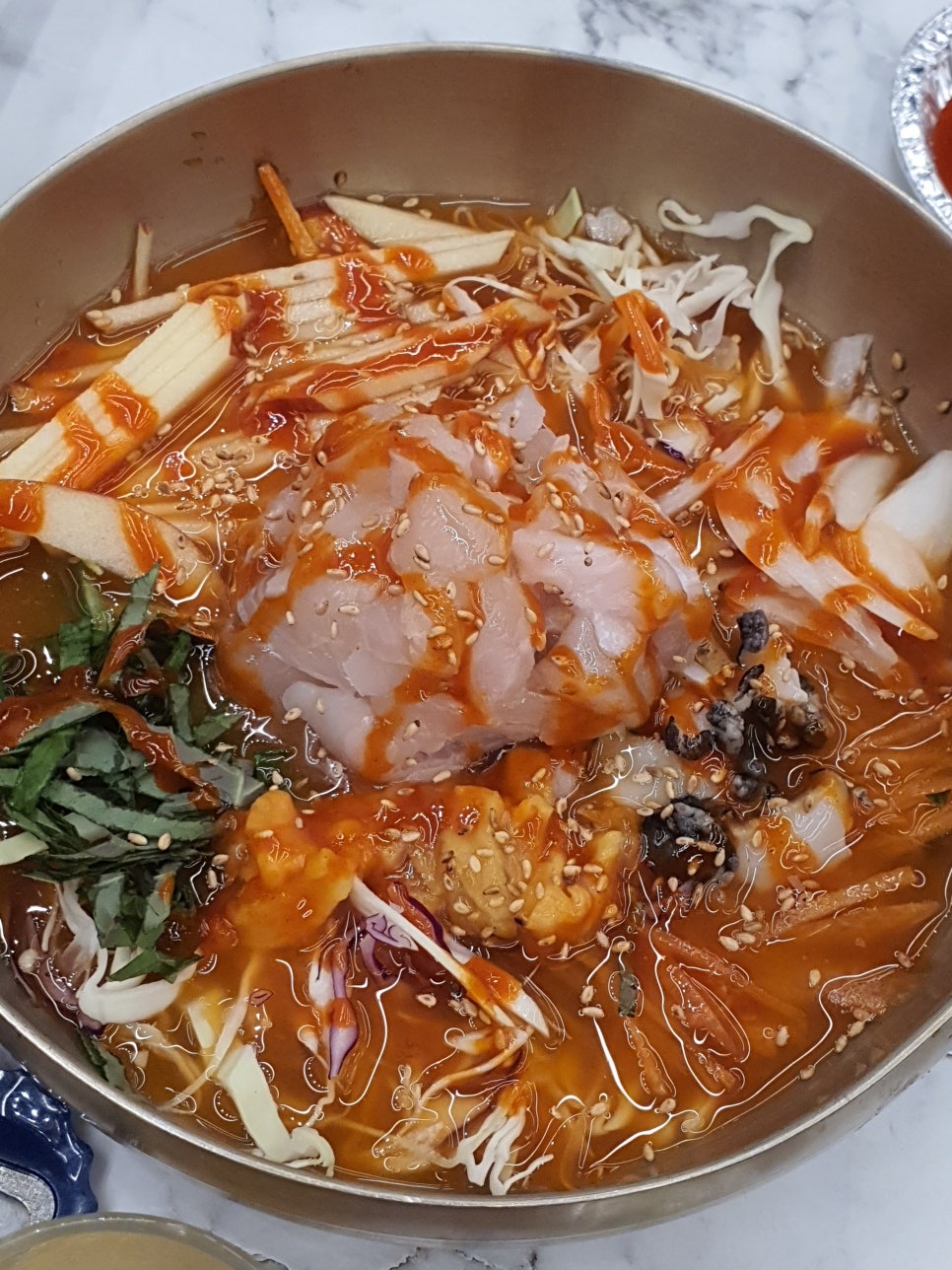 섬과섬사이 이미지