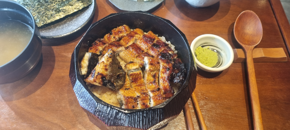 윤이엔지 이미지