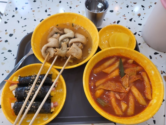 모어분식 이미지