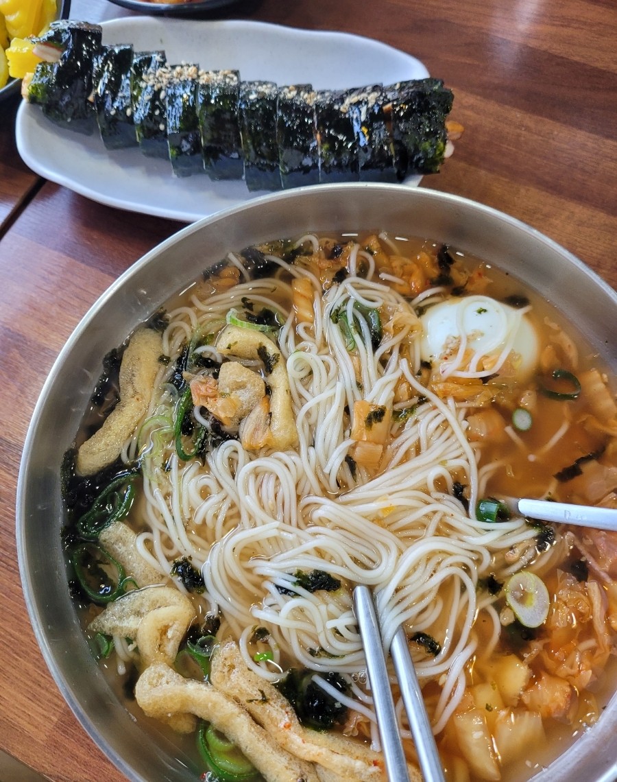 서리서리멸치국수오창점 이미지