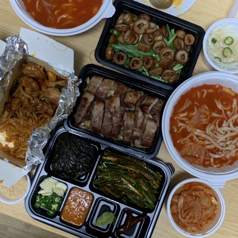 동근이숯불치킨 이미지