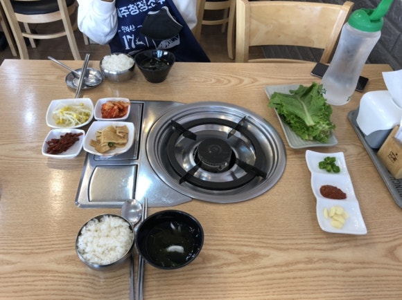 돼지구이연구소 이미지