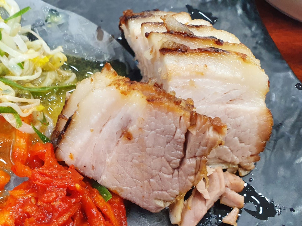 엄마국밥 이미지