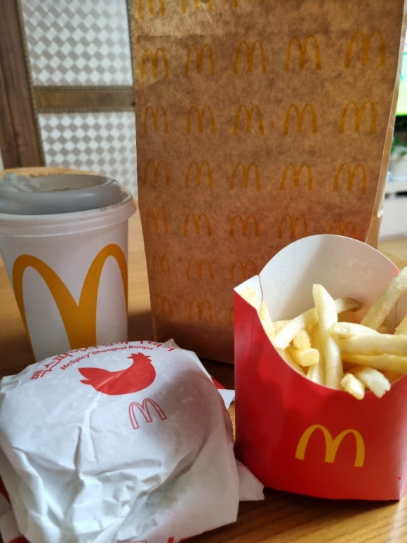 교촌치킨금광 이미지