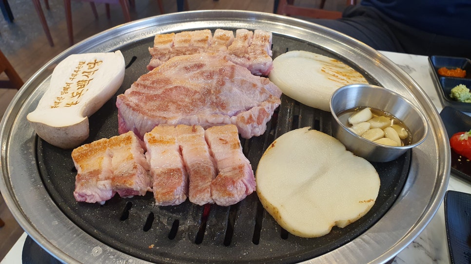 돈백집 이미지