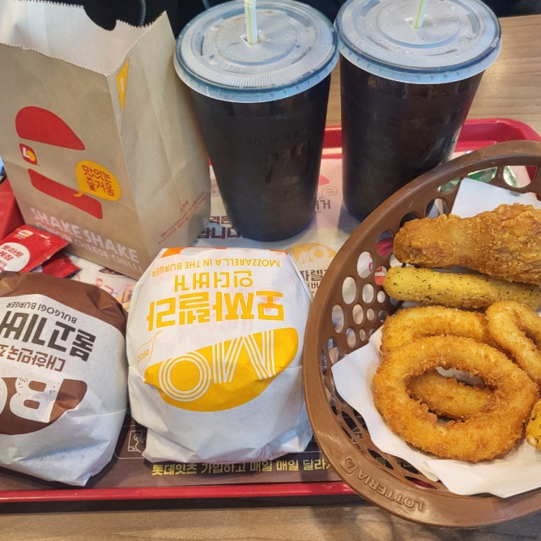 롯데리아롯데마트마산 이미지