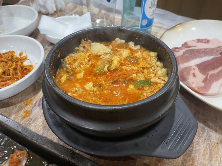뚱이네돌구이 이미지