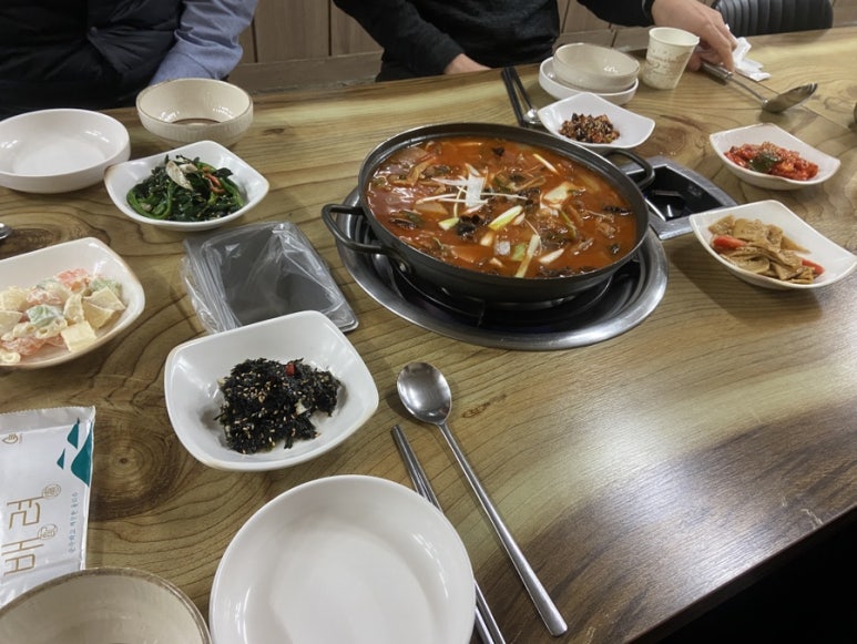 행운삼겹살버섯찌개 이미지