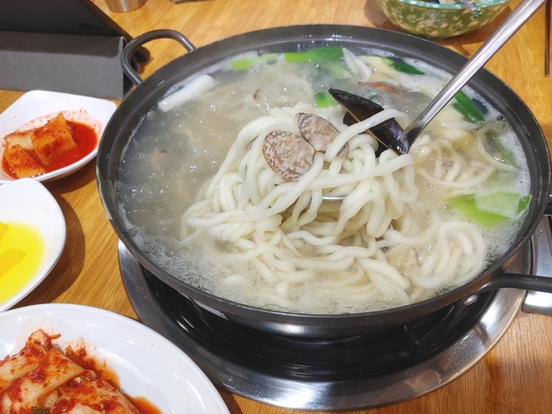 세엄마칼국수 이미지