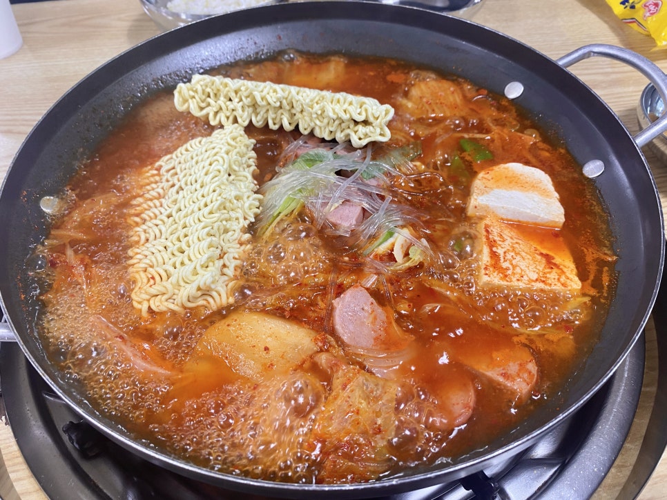 옛날 의정부 부대찌개 이미지