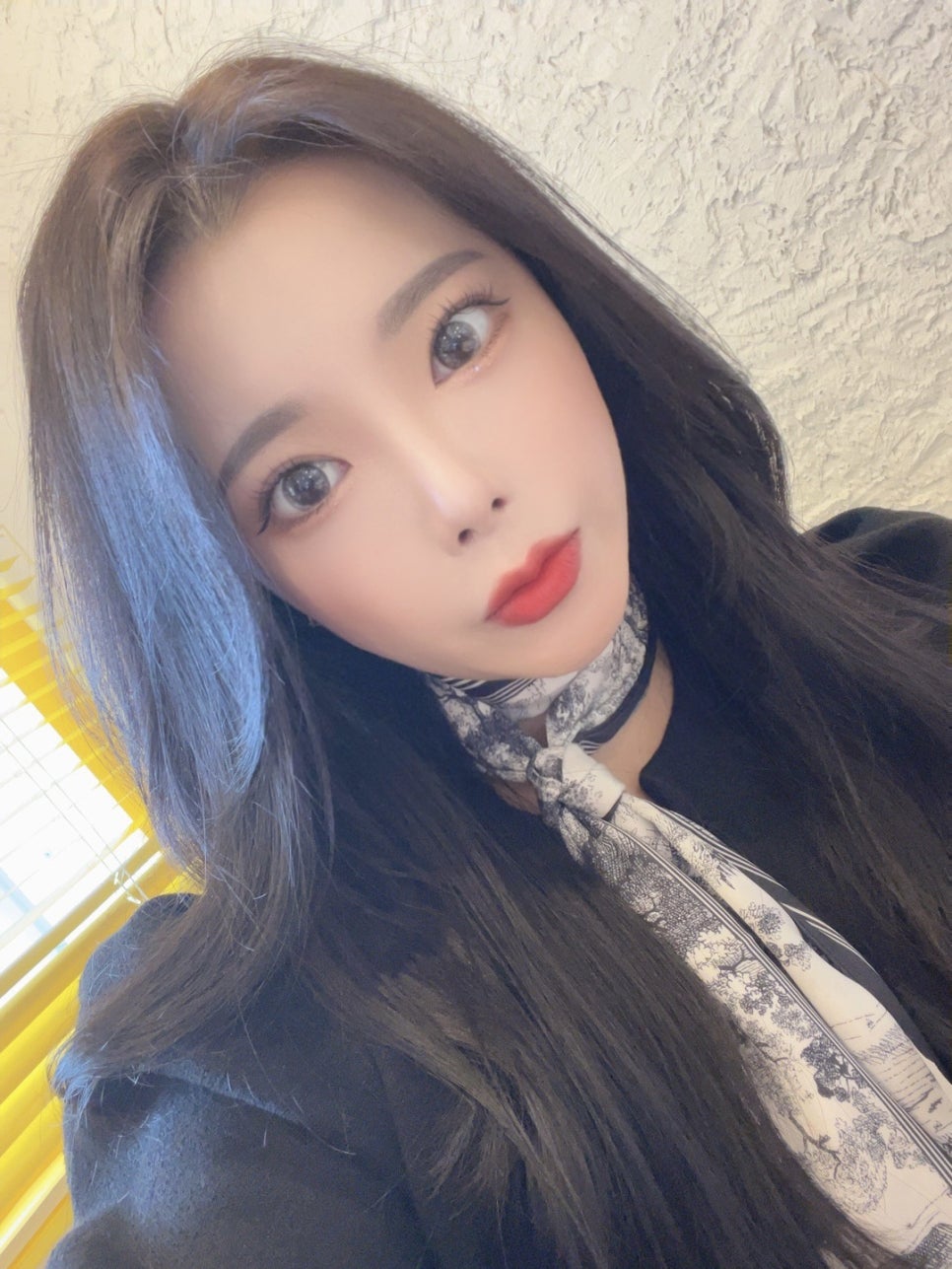 융즈 이미지