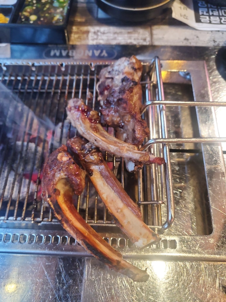 양꽃이 피는 밤(선부점) 이미지