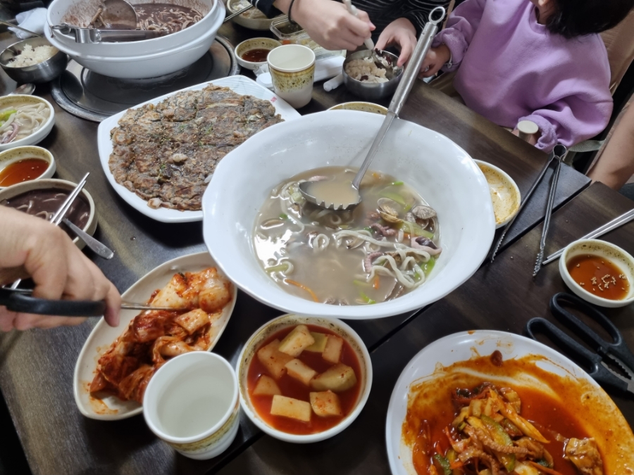 자매팥칼국수 이미지