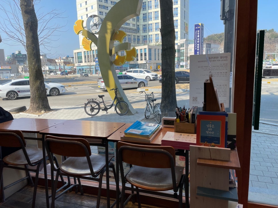 열권의책방 이미지