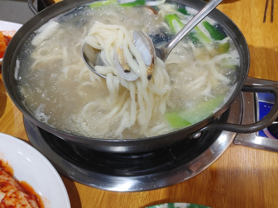 세엄마칼국수 이미지