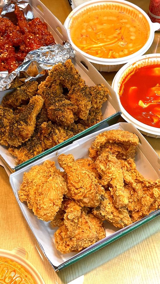 비비큐올리브떡볶이 이미지