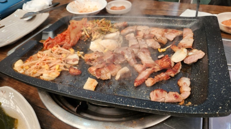 한식더고기 이미지