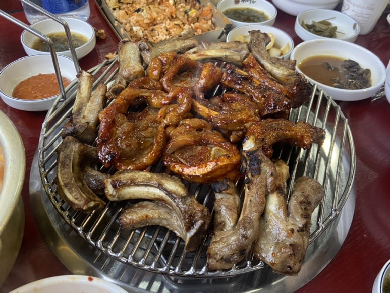 돈족 본점 이미지