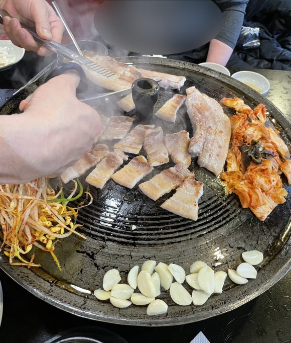 48블럭솥뚜껑삼겹살 이미지