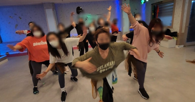 줌바댄스스튜디오 이미지