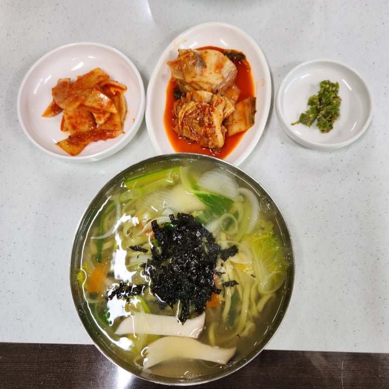 용문칼국수 이미지