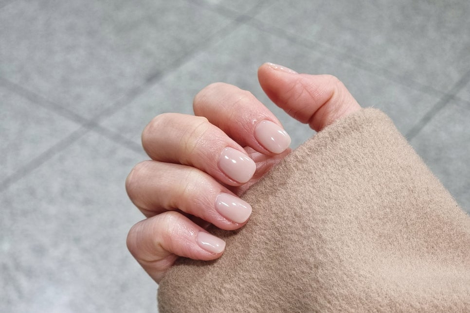 티다르다 네일 이미지