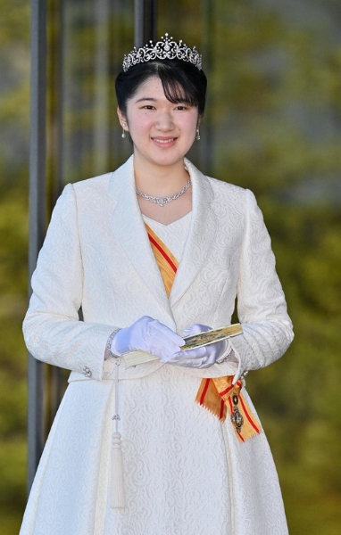 공주예복 이미지