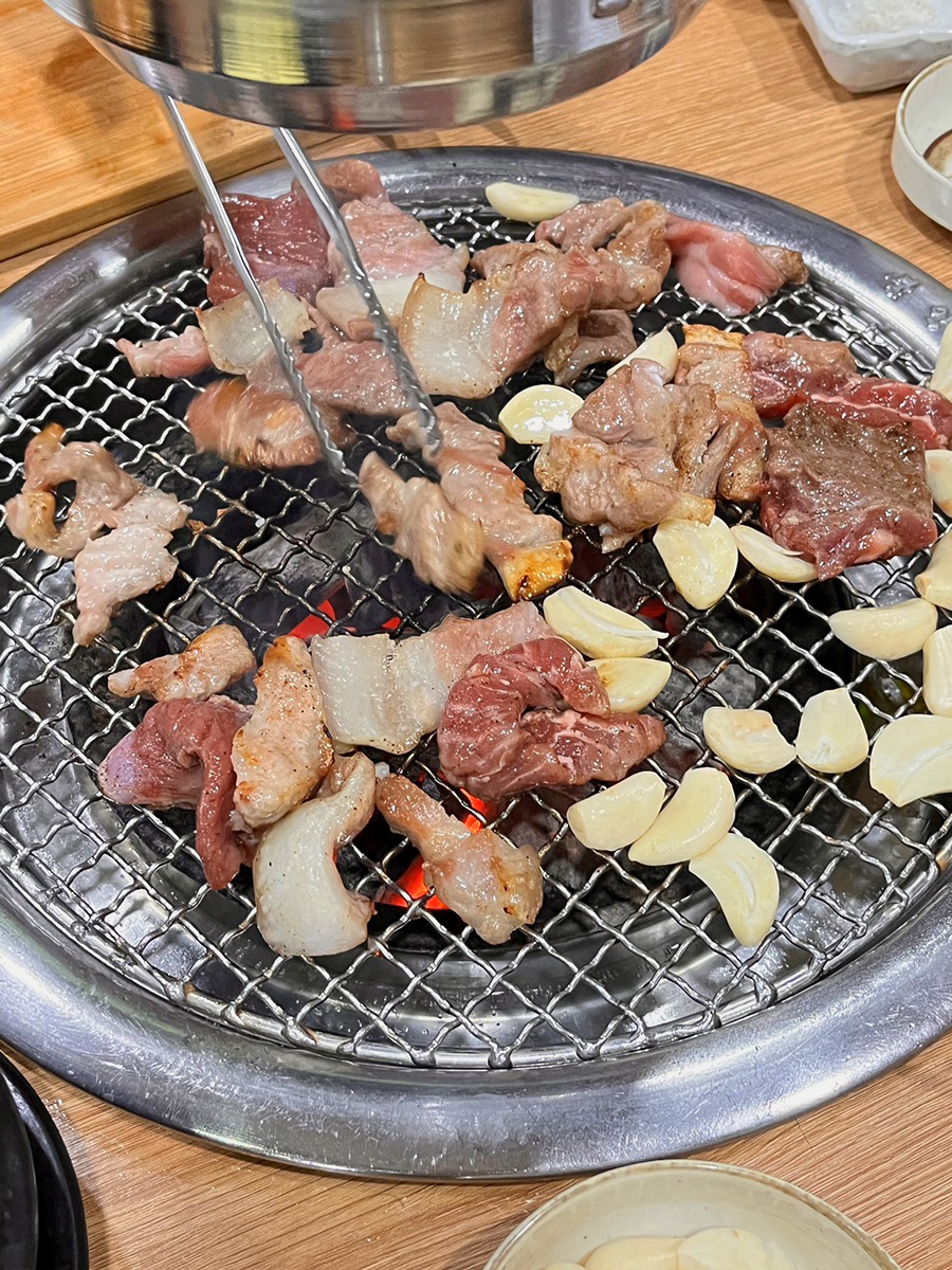 갈매기살앤뒷고기 이미지