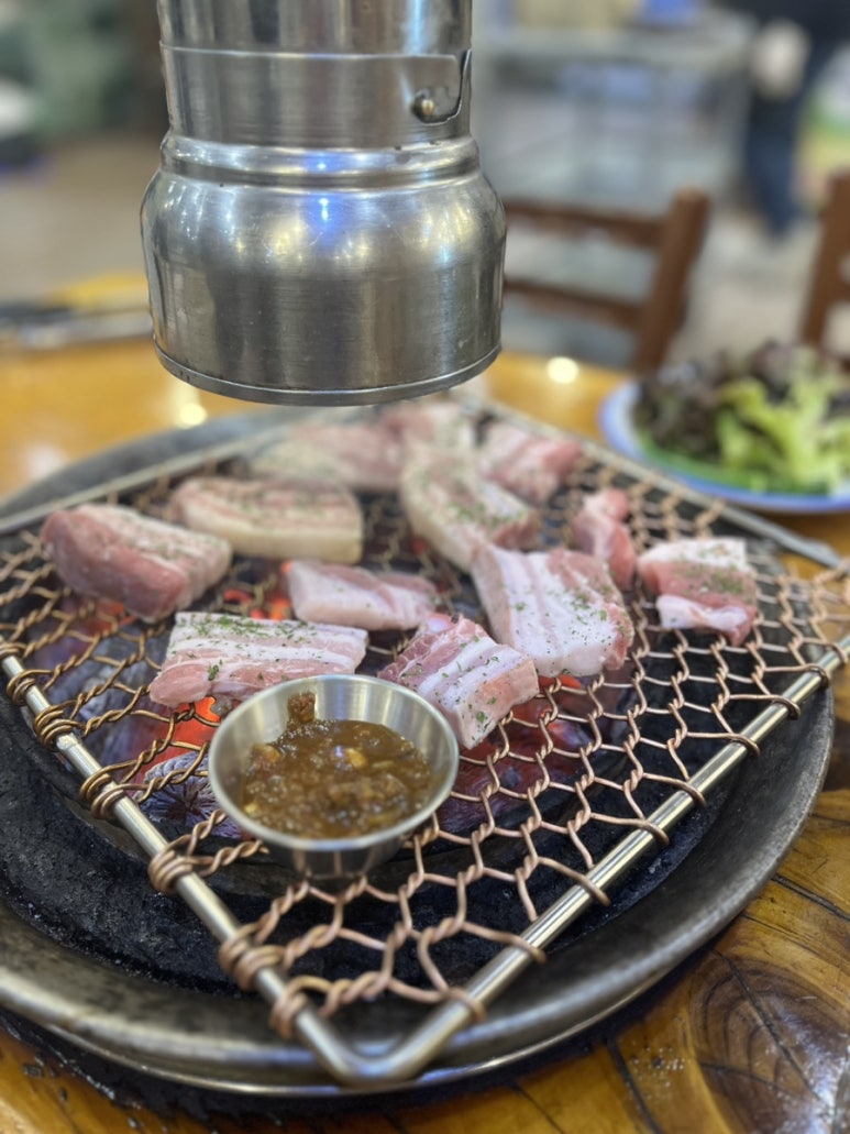 넓은마당참숯화로구이 이미지