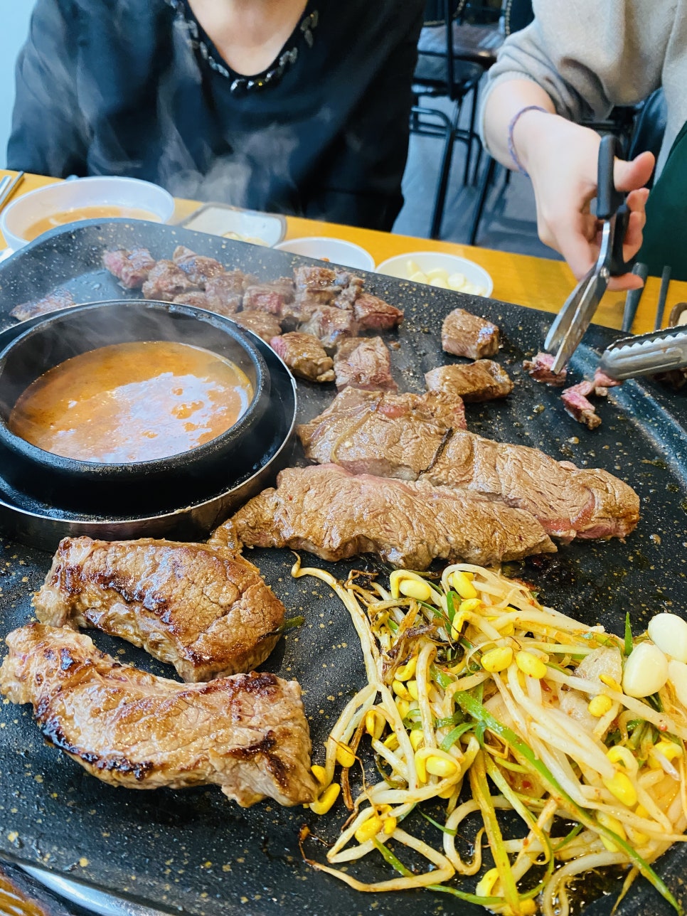 육품달 이미지