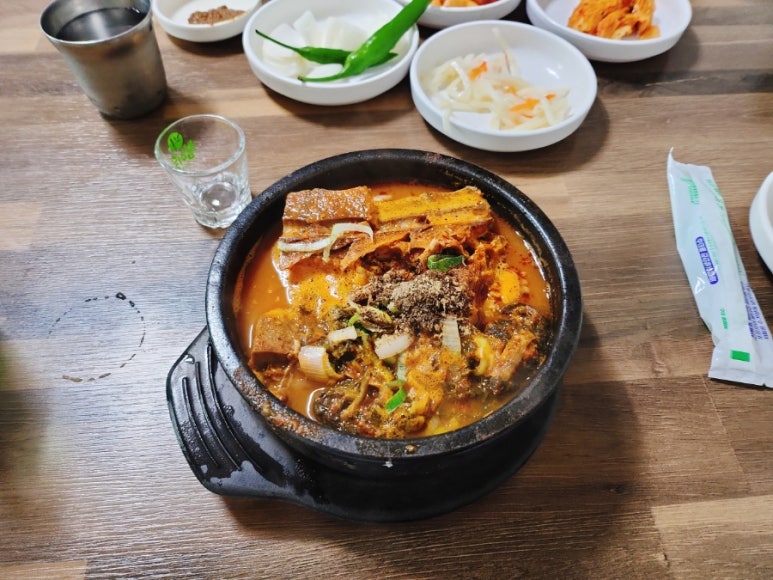 장터뼈다귀 이미지