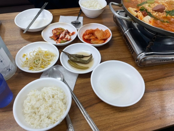 두꺼비부대찌개 이미지