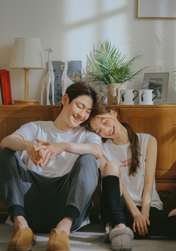 아우라컴퍼니 이미지