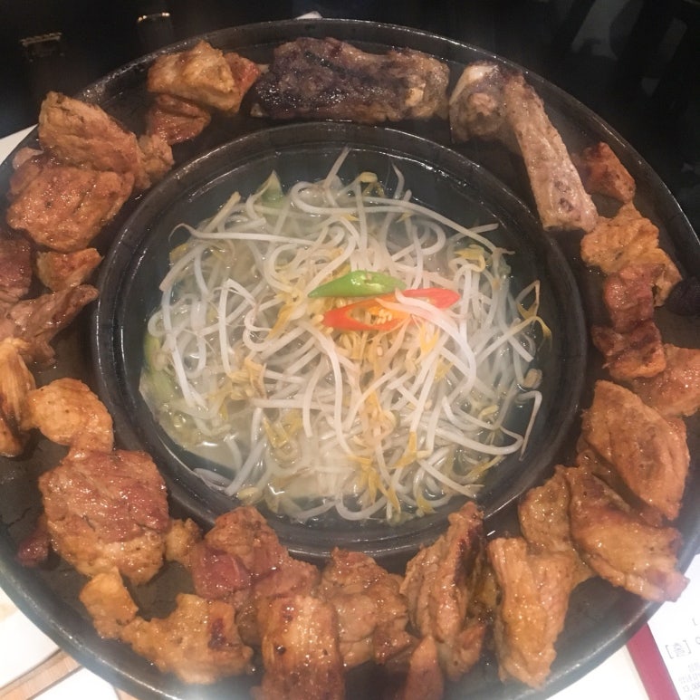 돌판돼지 이미지