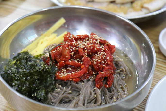 홍천족발 이미지