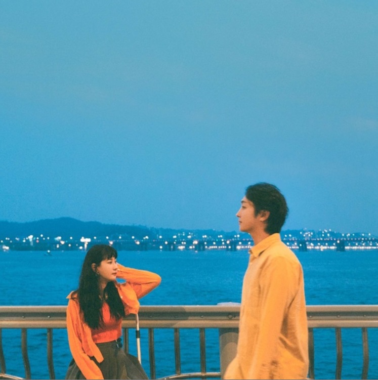 어바웃(about) 이미지