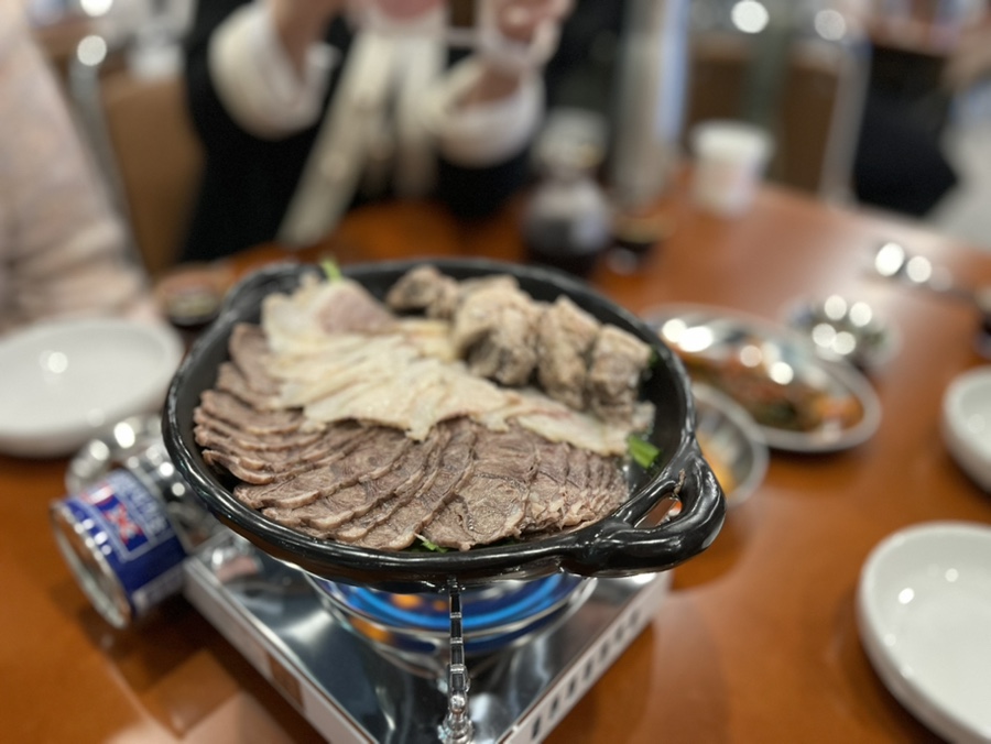 욱이수육 이미지