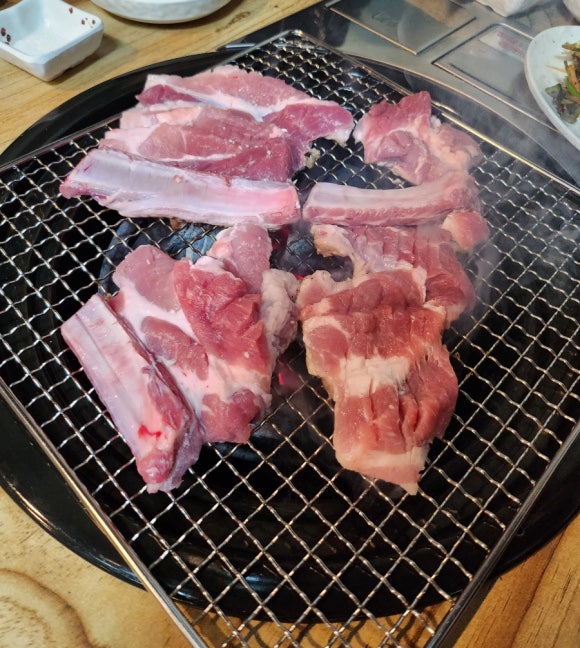늘봄생돼지갈비 이미지