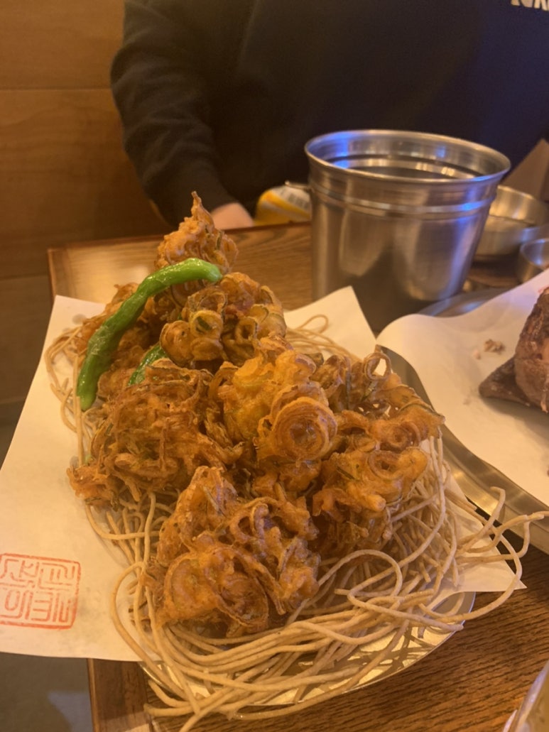 참나무숯불통닭 이미지